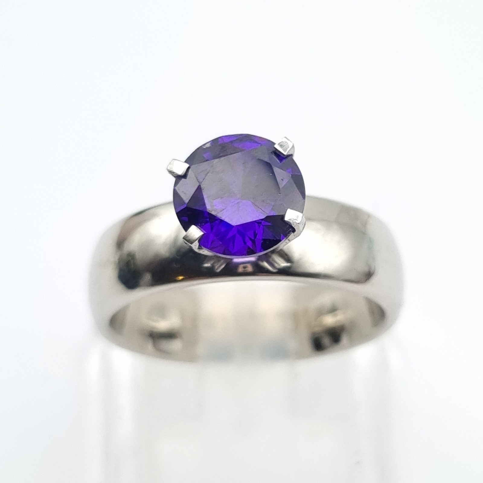 Solitaire Ring 316L Stainless Steel Purple Stone Size P