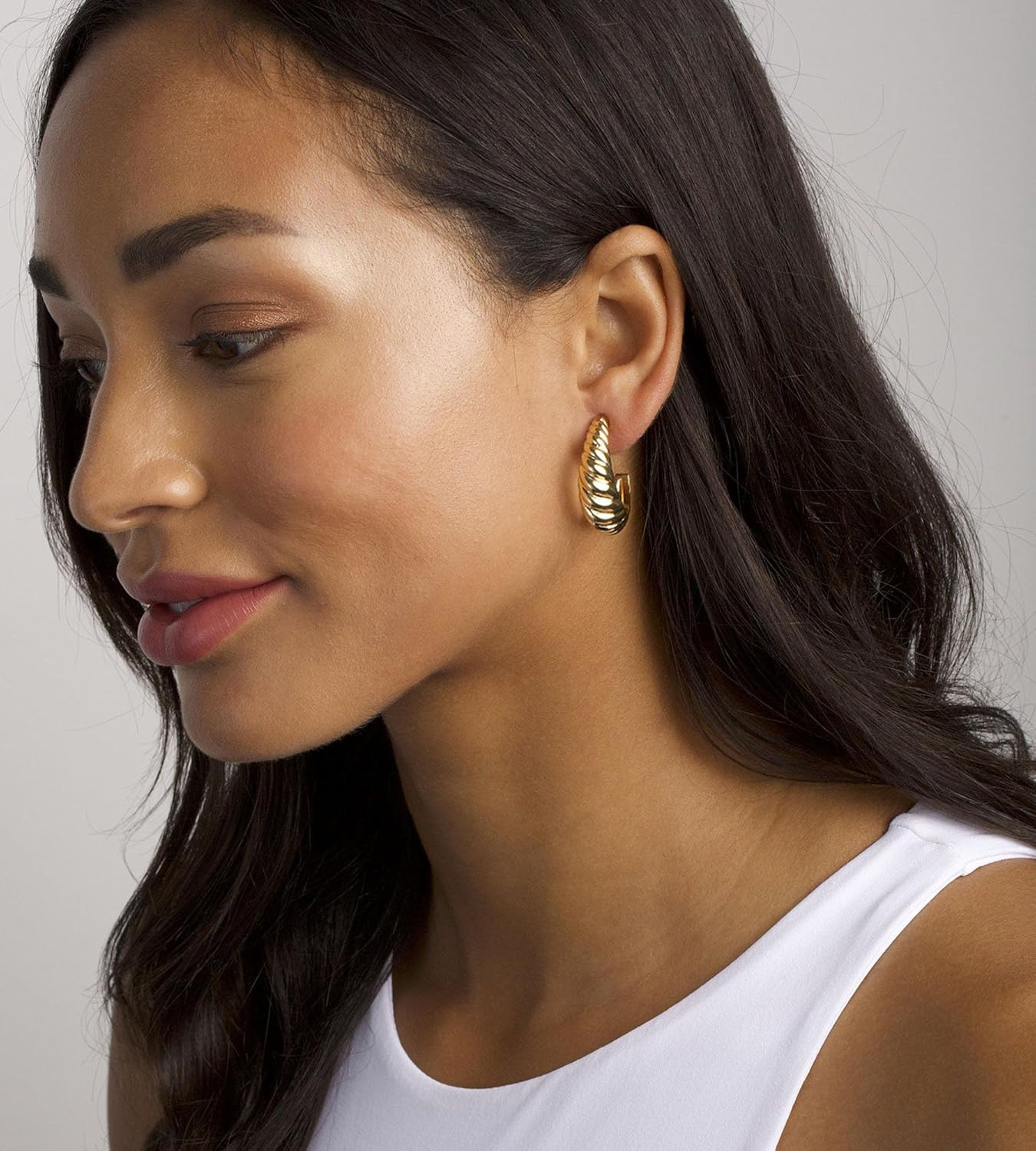 Gold Hoop Earrings Set for Women, 18 Pairs Hypoallergenic Statement Open Pearl H