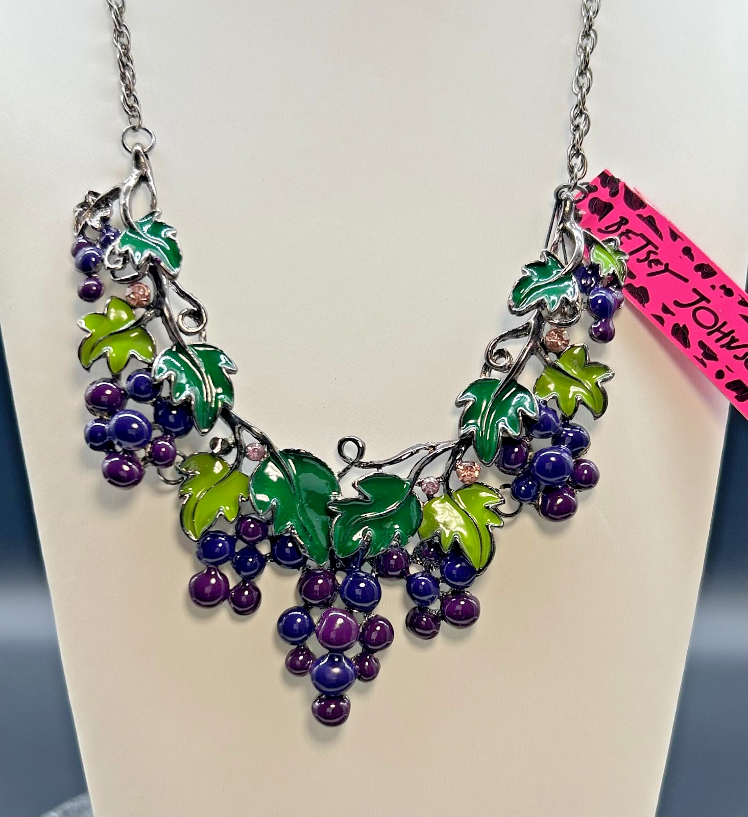 Betsey Johnson Grape Cluster Purple Enamel Bib Statement Necklace NWT MINT 18 in