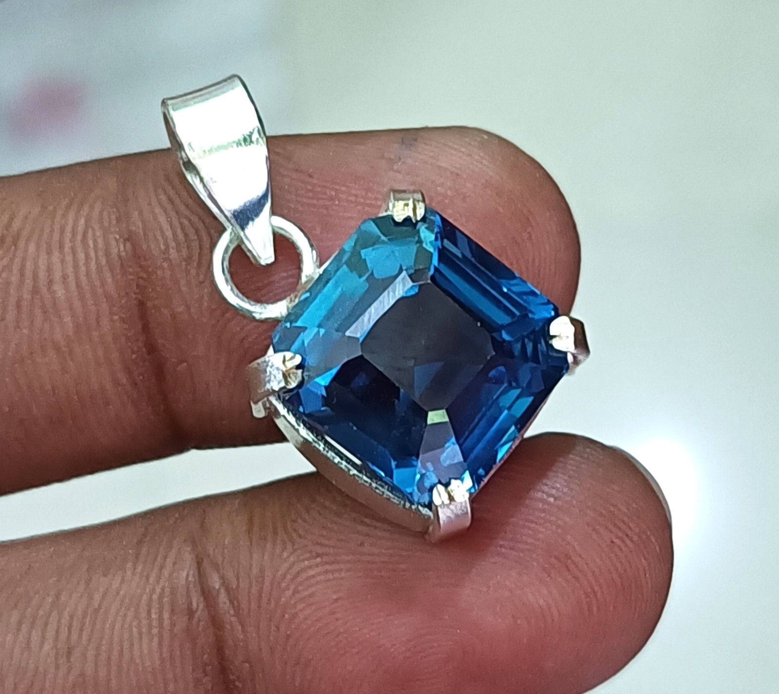 Certified 30.00 ct Natural Paraiba Tourmaline 925 Silver Pendant Loose Gemstone