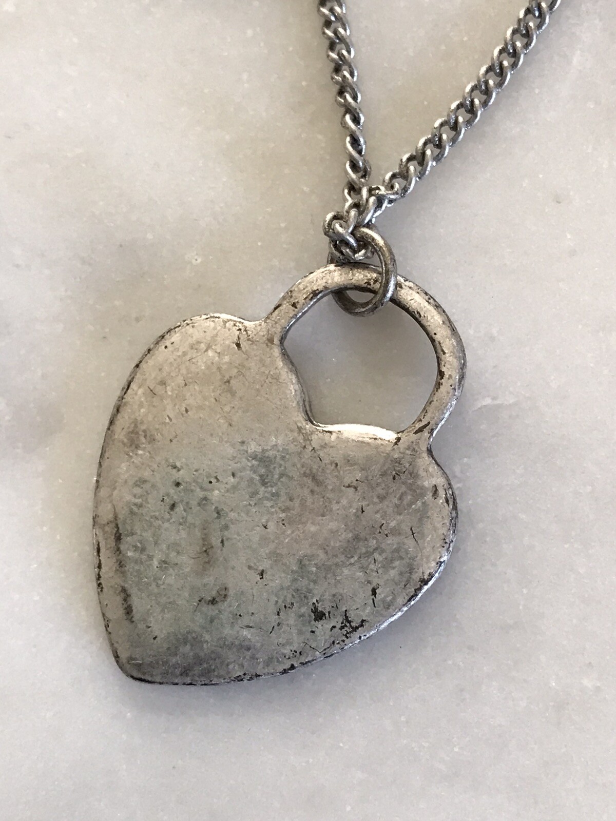 Antiqued Silver Tone Aero 1987 Valentines Heart Star Disco Ball Necklace 19-22″