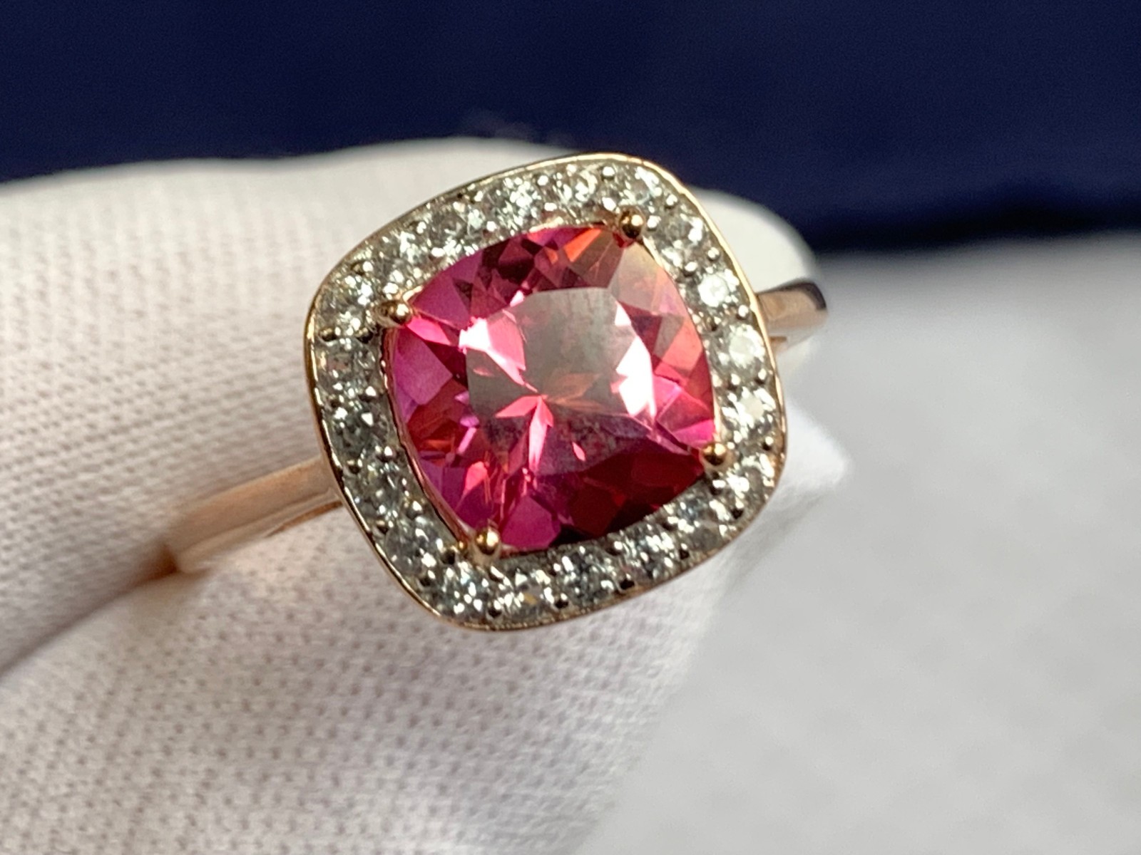 10K Rose Gold Ring 2.58g Fine Jewelry Size 8 Band Pink & Clear Color *READ*