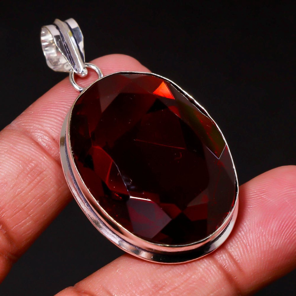 Mozambique Garnet Oval Shape Gemstone 925 Sterling Silver Jewelry Pendant 1.90″