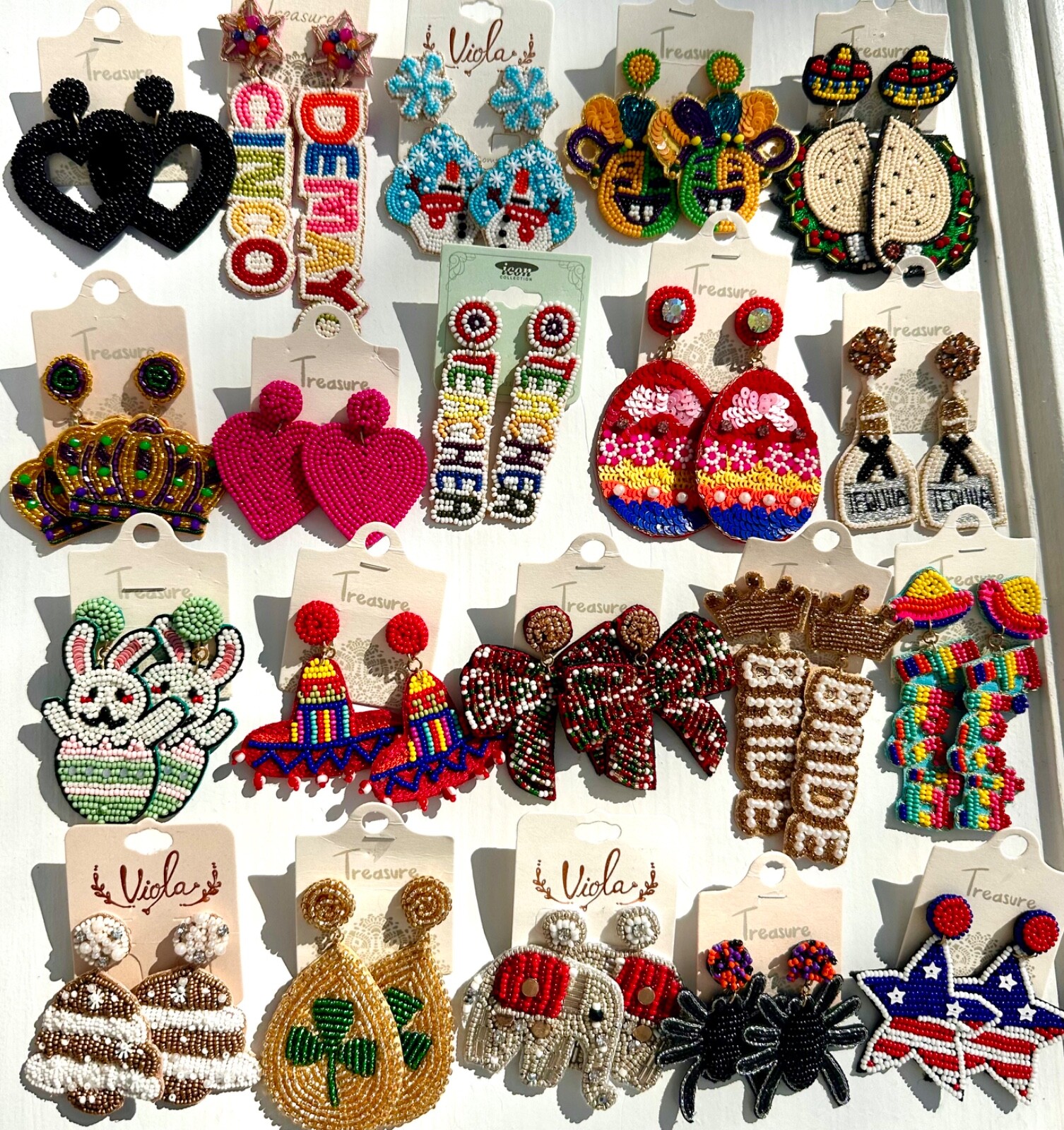 NEW Lot of 20 Pair of Earrings Beaded Heart Mardi Gras Christmas Easter Taco