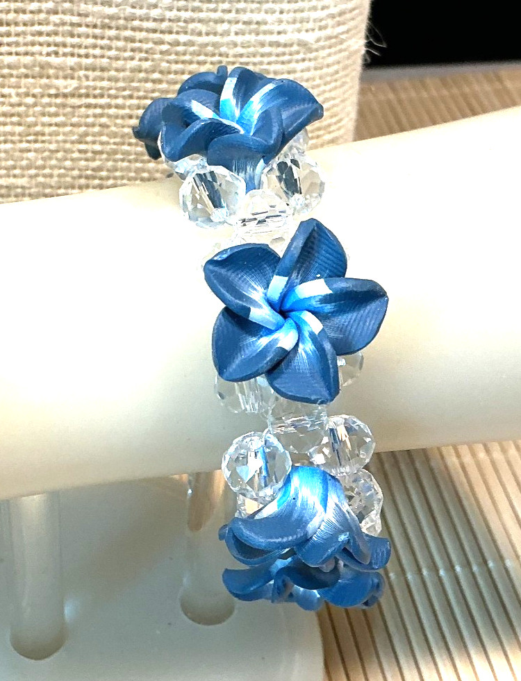 Fashion Bracelet Plastic Glass Saucer Blue Plumeria Flower Stretch Lot 102D