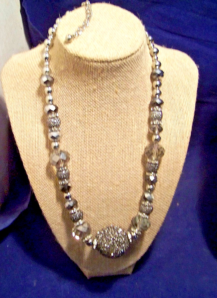 Gunmetal Gray Faceted Bead Rhinestone Ball Choker Necklace 16 Inches