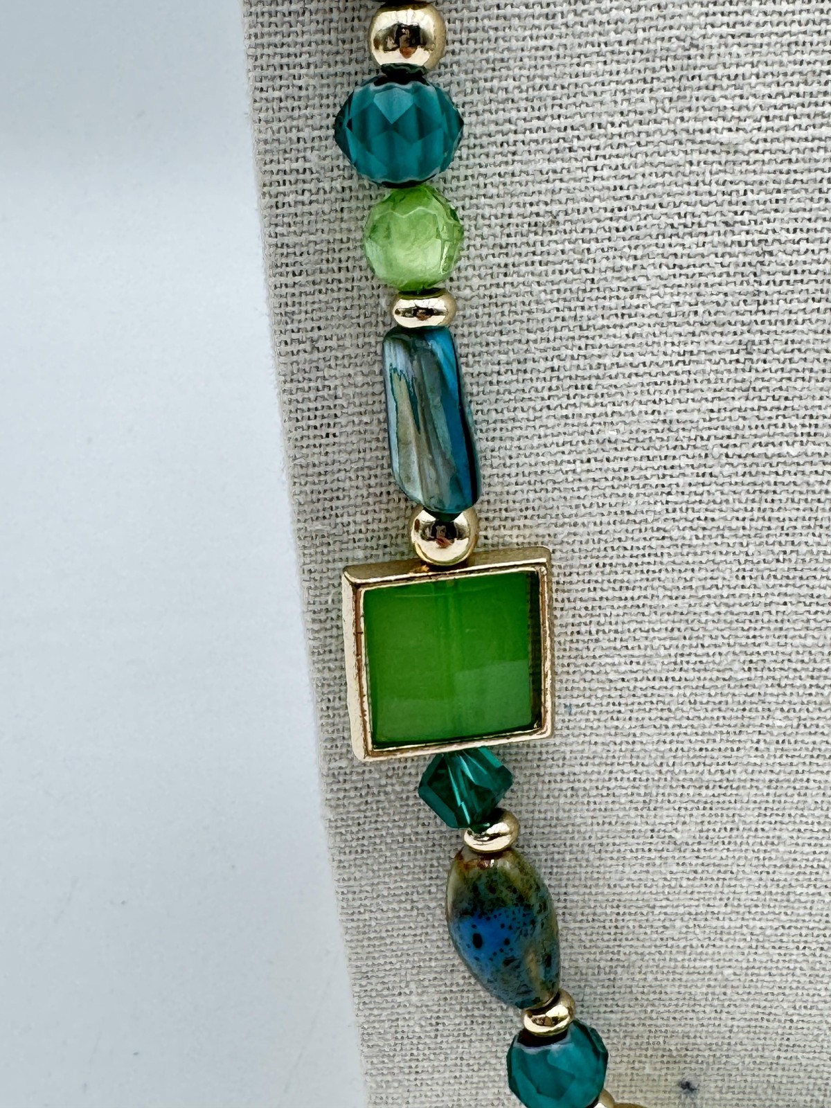 Statement Beaded Necklace Green Multicolor Glass Gold Tone Chain Womens 34in