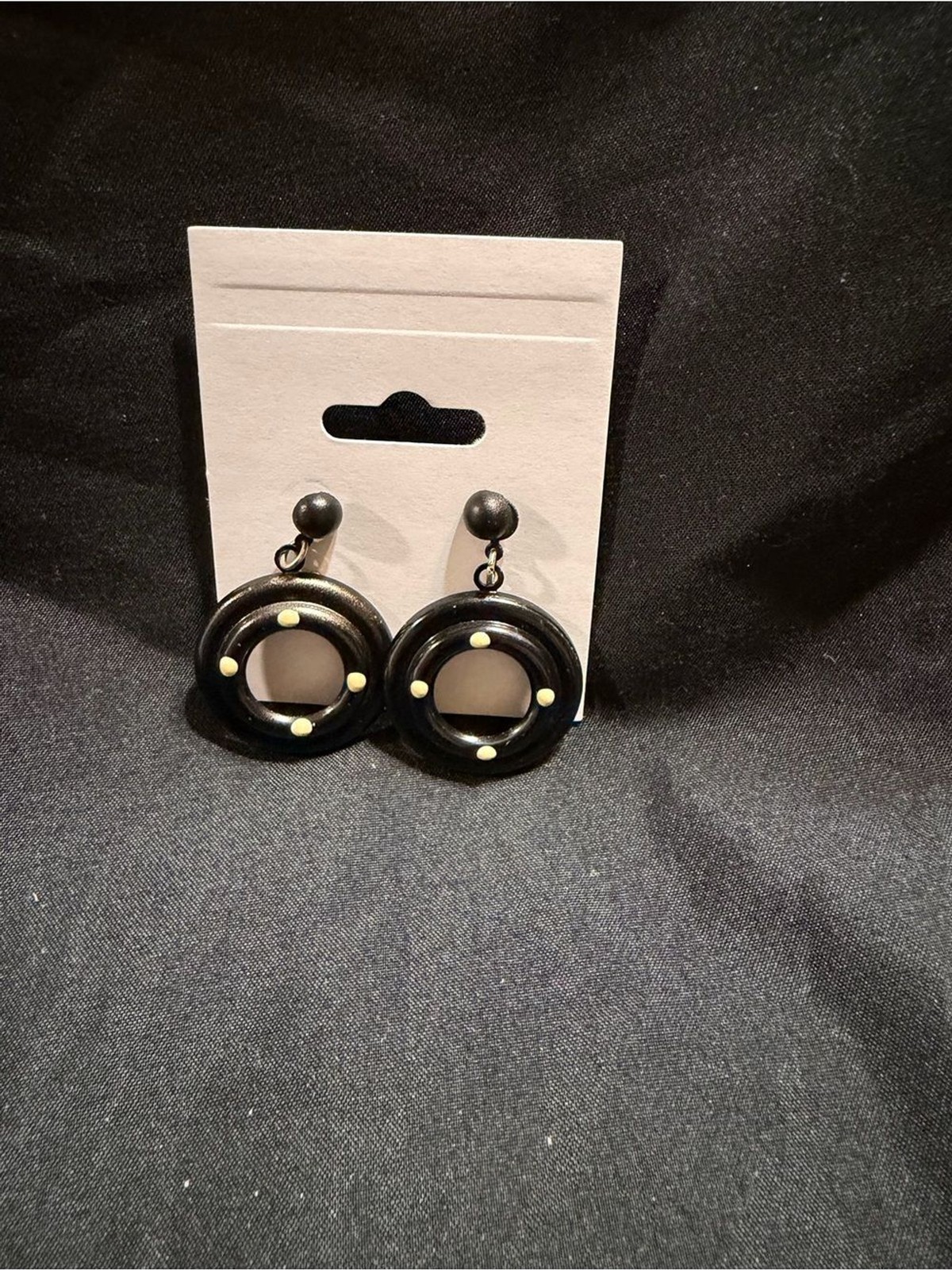 Source Unknown Black Hoop Drop Earrings with Cream Dots