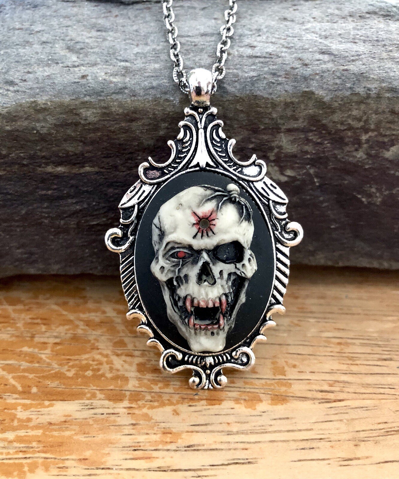 Vampire Skull & Spider Necklace Distressed Gothic Cameo Bloody Halloween Pendant