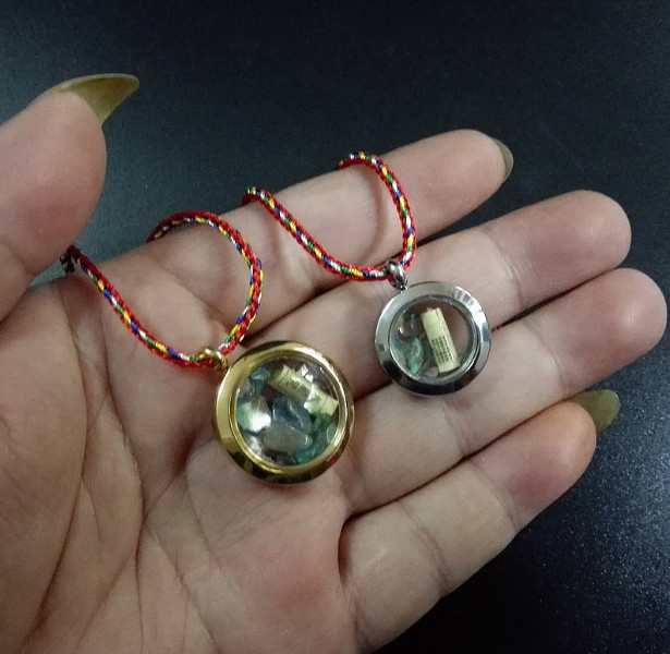 Steel+ Glass Waterproof Medicine Box Pill Case Necklace Beads Pendants