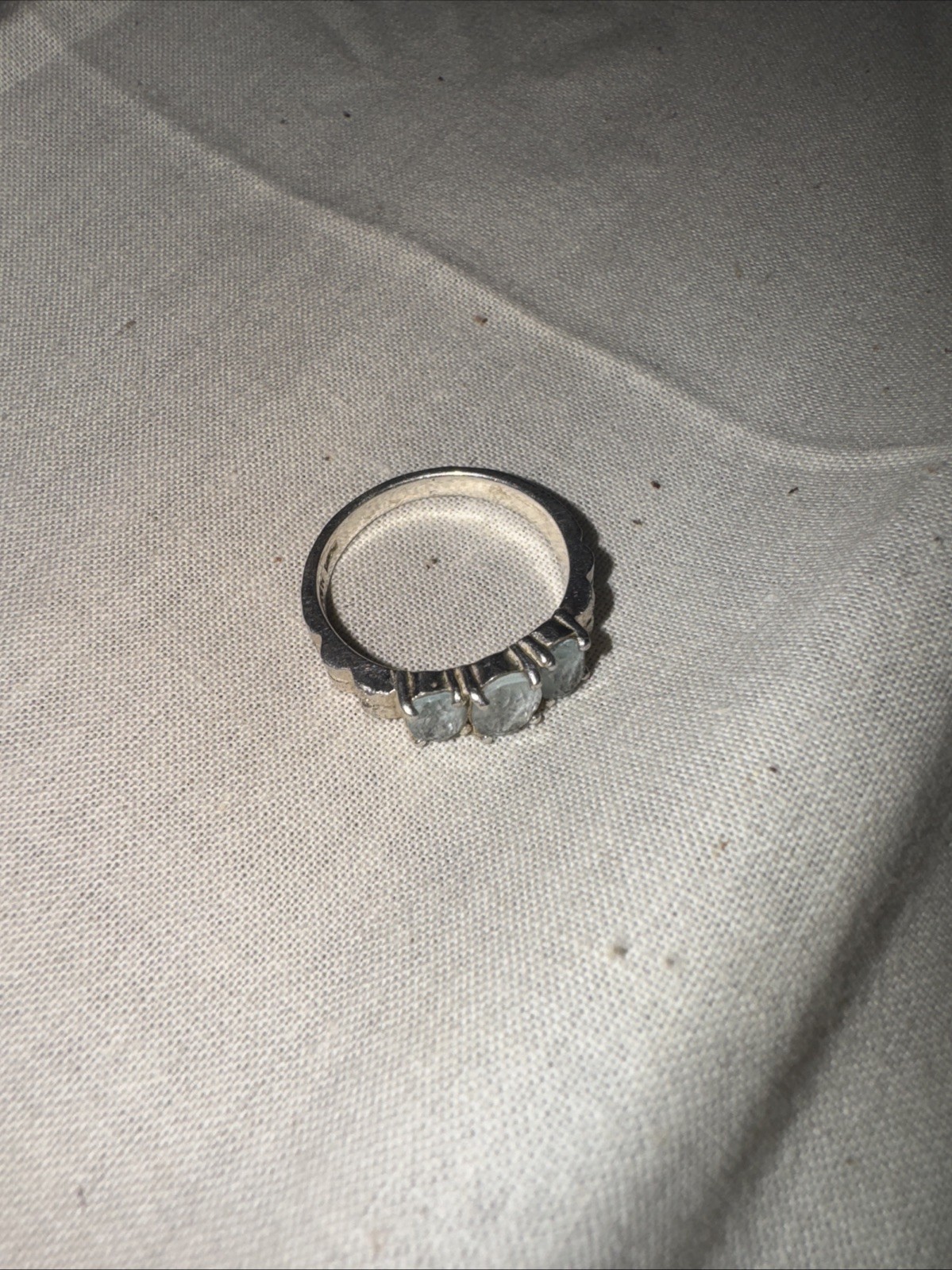 Silver ring with beautiful blue stones 1990s Size 6 3/4 G2U