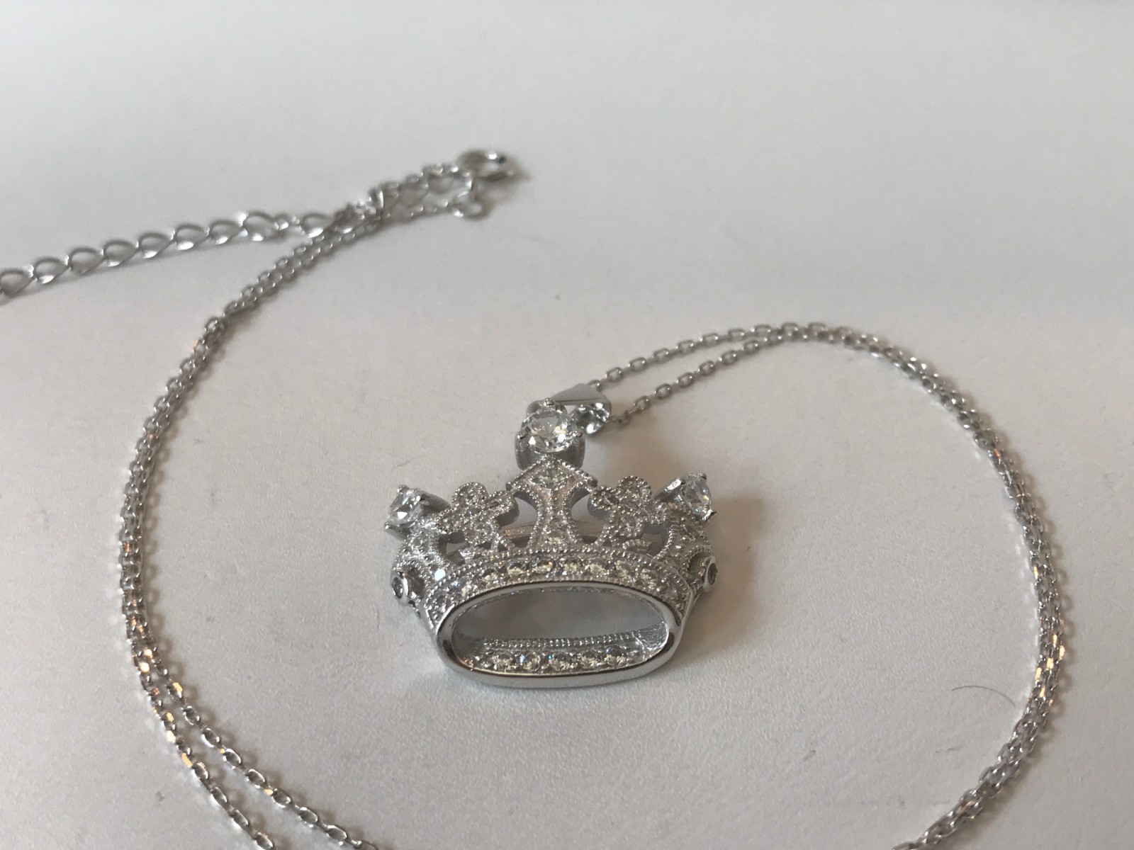 925 STERLING SILVER CROWN NECKLACE PENDANT W/ LAB ACCENTS/ SIZE 22MM BY 24MM