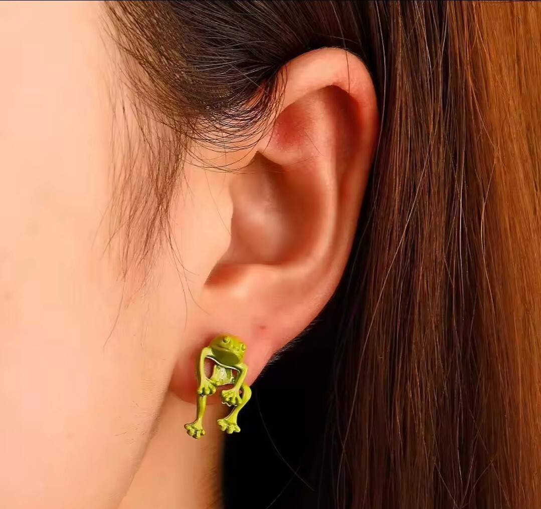 Women’s Fashion Jewelry Frog Earrings 2 pc Green Color Earring 16-2
