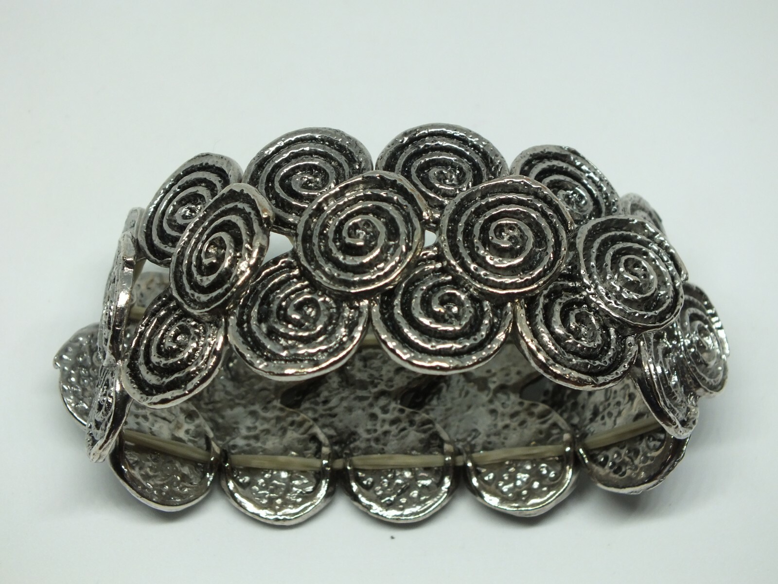 Beautiful Stretch Bracelet Silver Tone Texture 1 1/2″ W x 2 1/8″ Across Unstretc