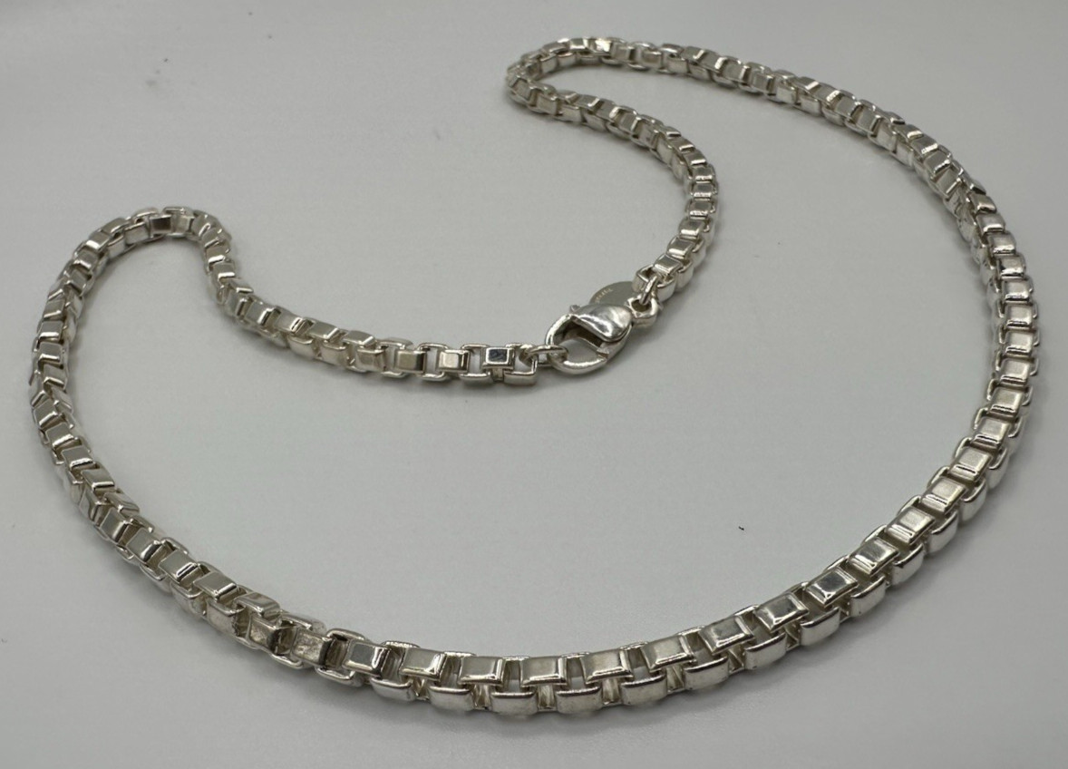 Authentic Tiffany & Co Venetian Box Link Chain 18″ 925 Sterling Silver Preowned