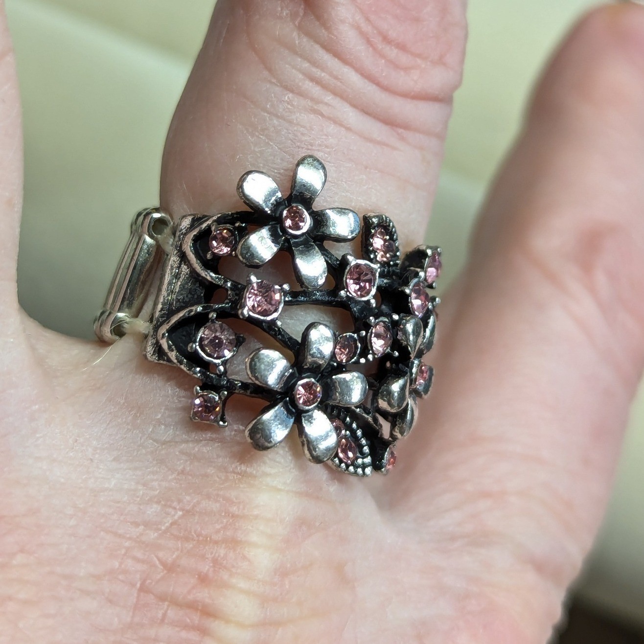 New Flowers Ring Floral Silvertone Pink Rhinestone Stretch Band Botanical Lover