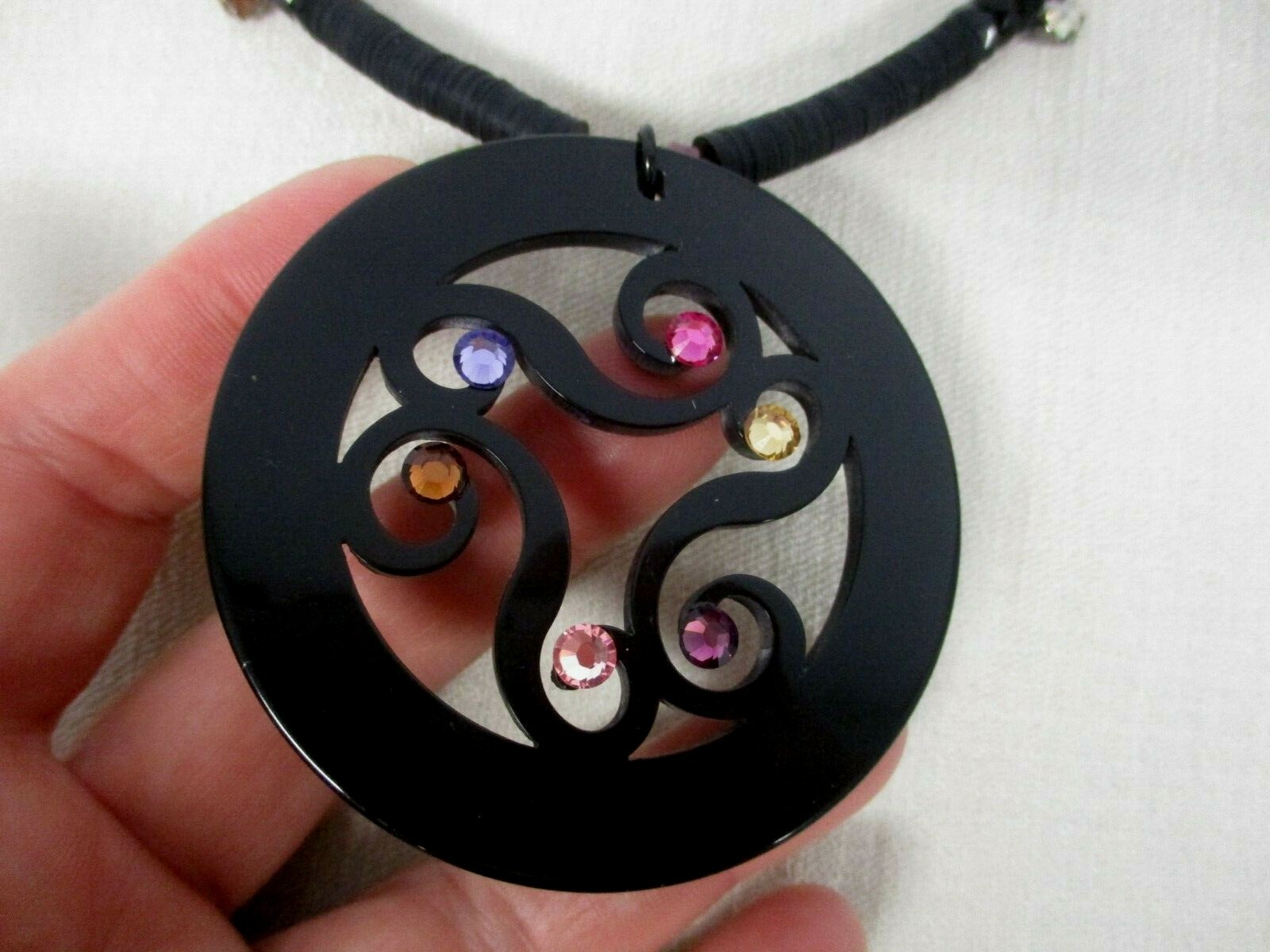 BLACK “SLICED” BEAD CHOKER NECKLACE w LUCITE PENDANT WITH COLORFUL RHINESTONES
