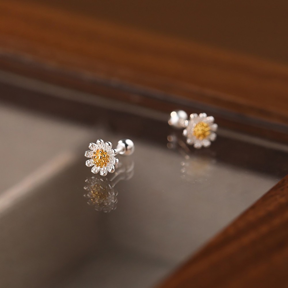Small 2pc Daisy Flower Stud Earrings 925 Silver for Casual & Formal Occasion Use