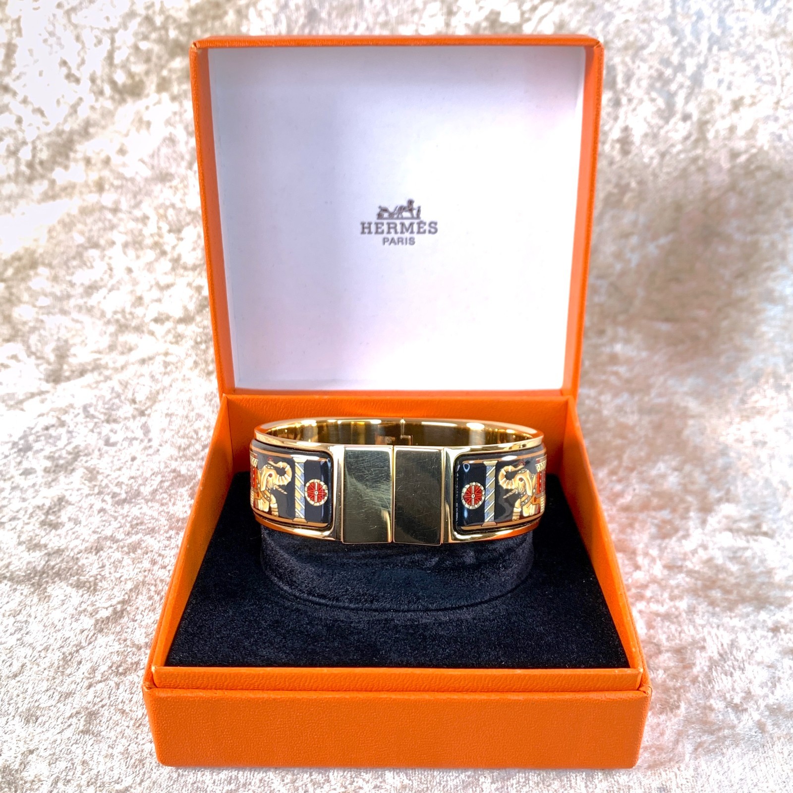 Vintage Hermes Paris Bangle Bracelet Clic Clac Black Enamel Elephant GM with Box