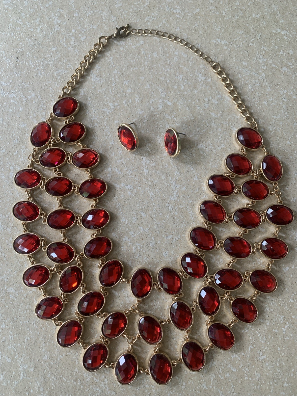 Vintage Gold Tone Red Faux Rhinestone Statement Necklace Costume Jewelry Earring