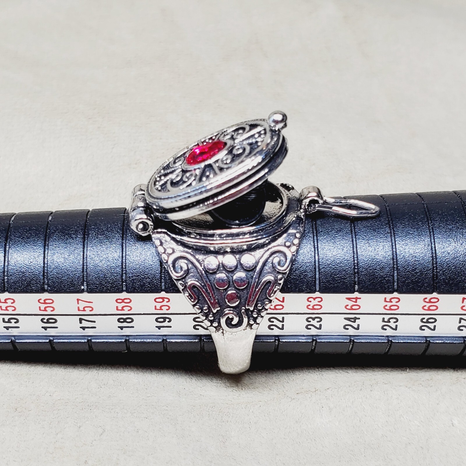 Secret stash Ring Stainless Steel hidden Pill box Poison ring. Adjustable USA