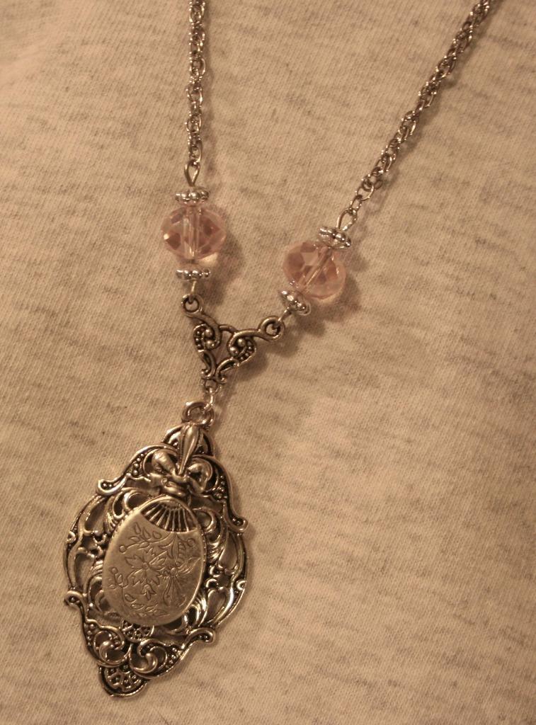 Festooned Silvertn Scallop Oriental Fan Pink Rhinetone Cluster Pendant Necklace