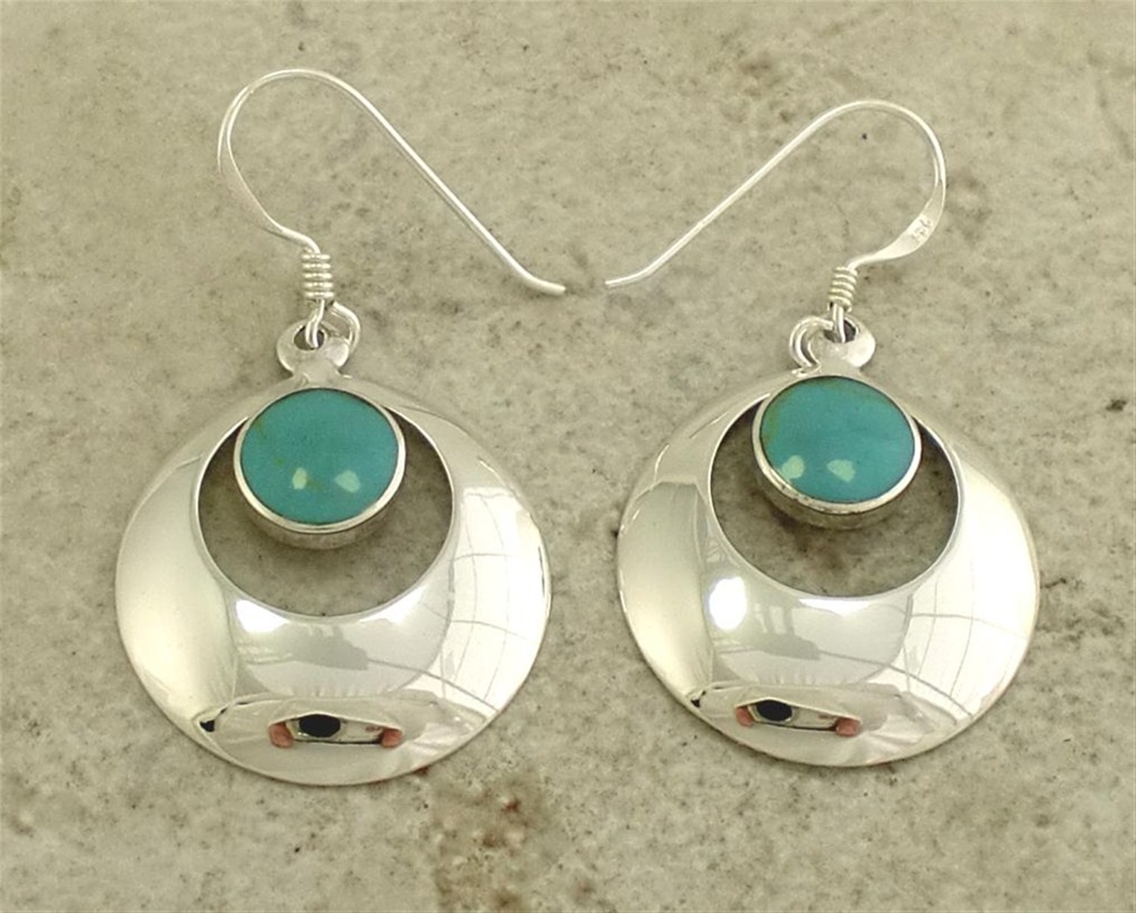 ELEGANT HIGH POLISH .925 STERLING SILVER TURQUOISE DROP EARRINGS style# e0909