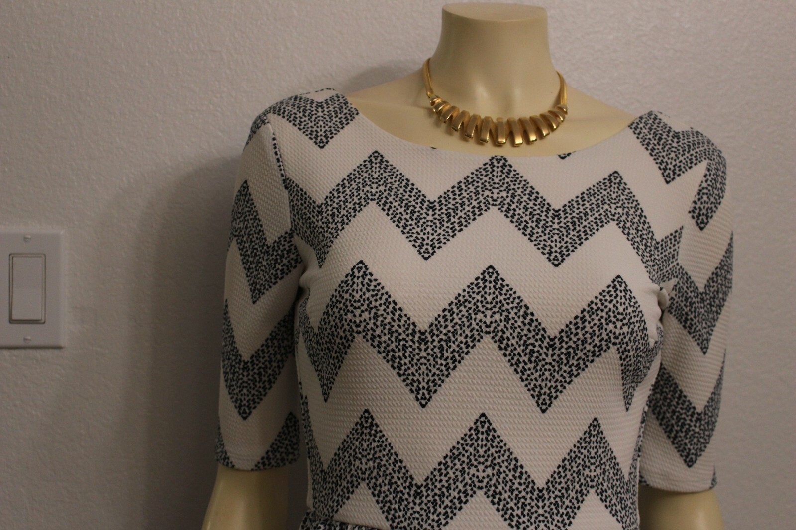 JODI KRISTOPHER Ladies dress size S white black short Low back polyester spandex