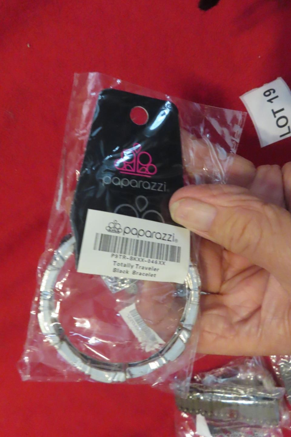 PAPARAZZI BRACELETS 7 DIFFERENT DESIGNS NEW IN PACKAGE LOT 19