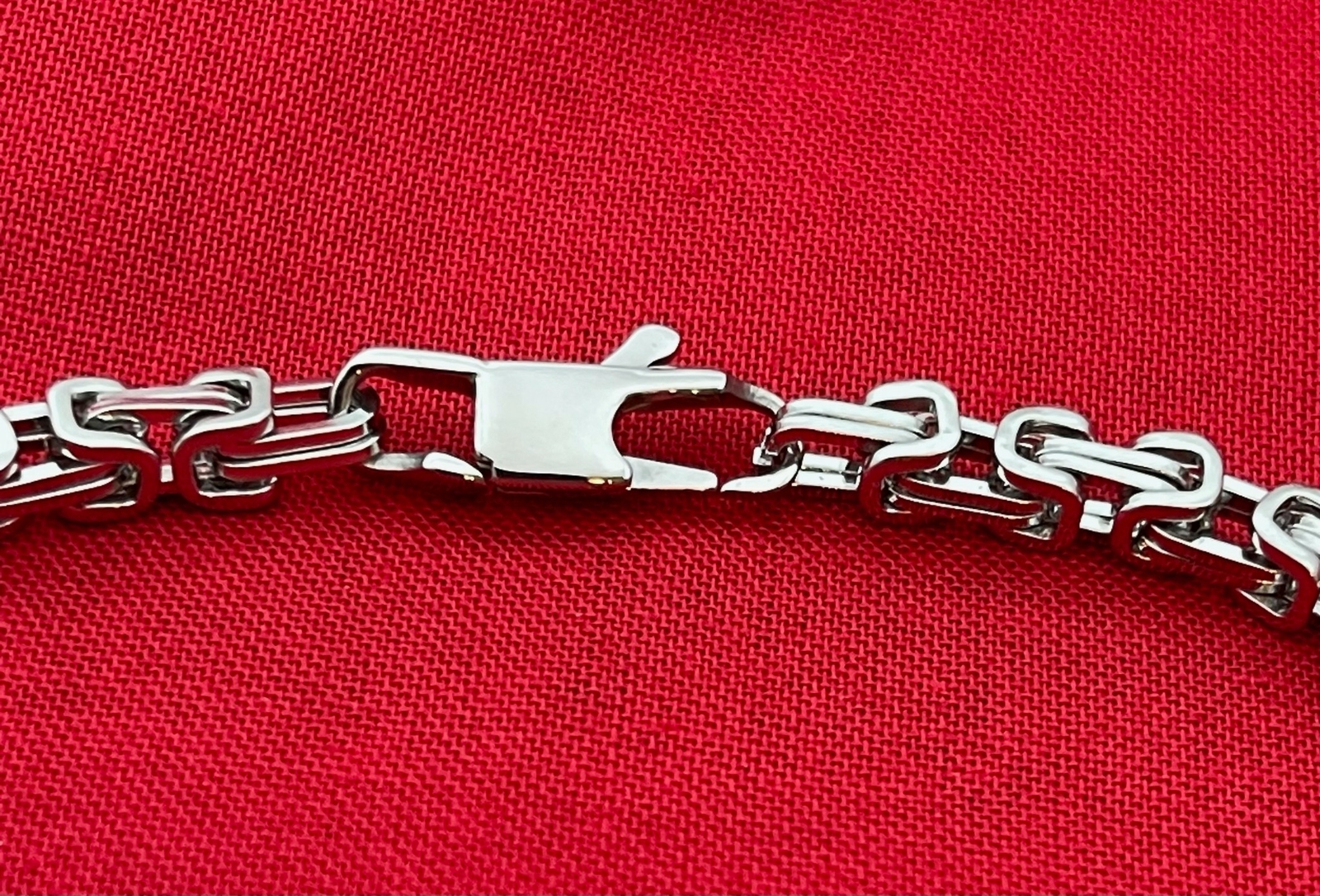 26″ STAINLESS STEEL SILVER 4MM BYZANTINE TURKISH BOX W/SPECIAL CLASP CHAIN