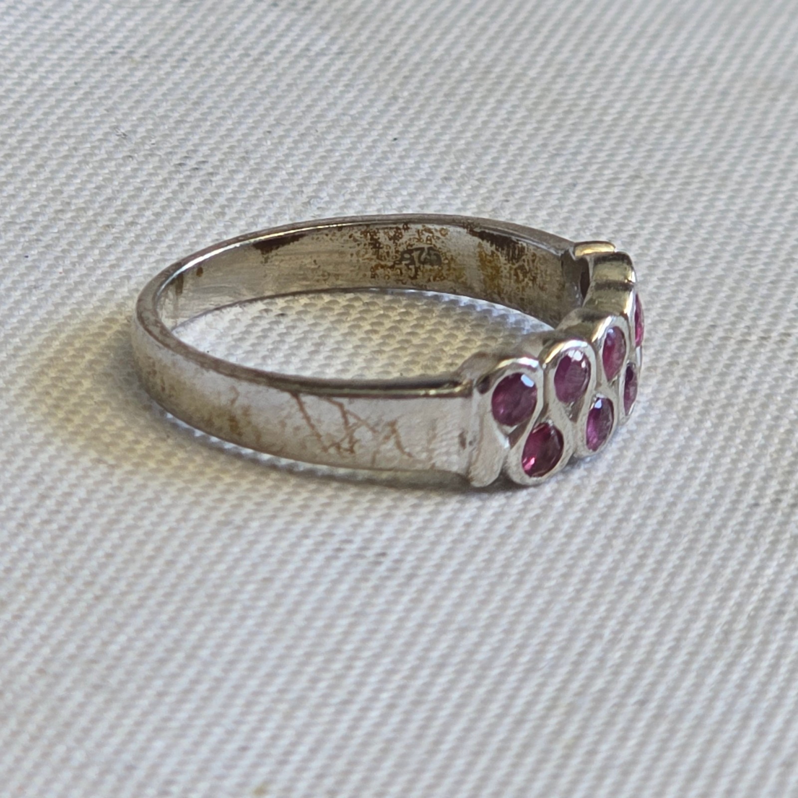Sterling Silver Ring 2.9g Fine Jewelry Size 6.5 Ruby Color *READ*
