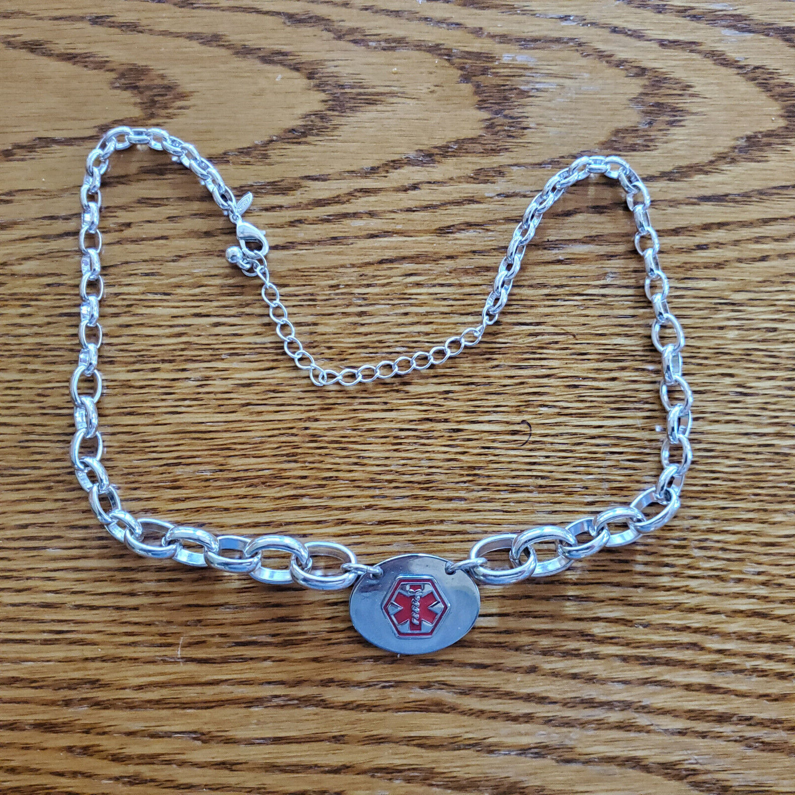 AVON SILVERTONE MEDICAL ALERT NECKLACE 16-18″