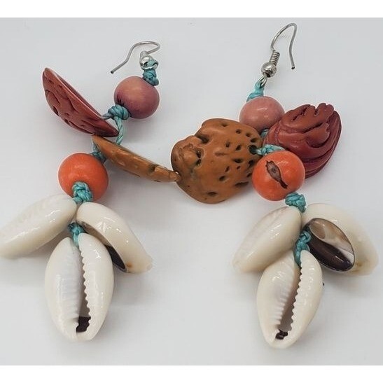 New no tags Handmade Cowrie Shells and Beads Dangling Earrings 3″