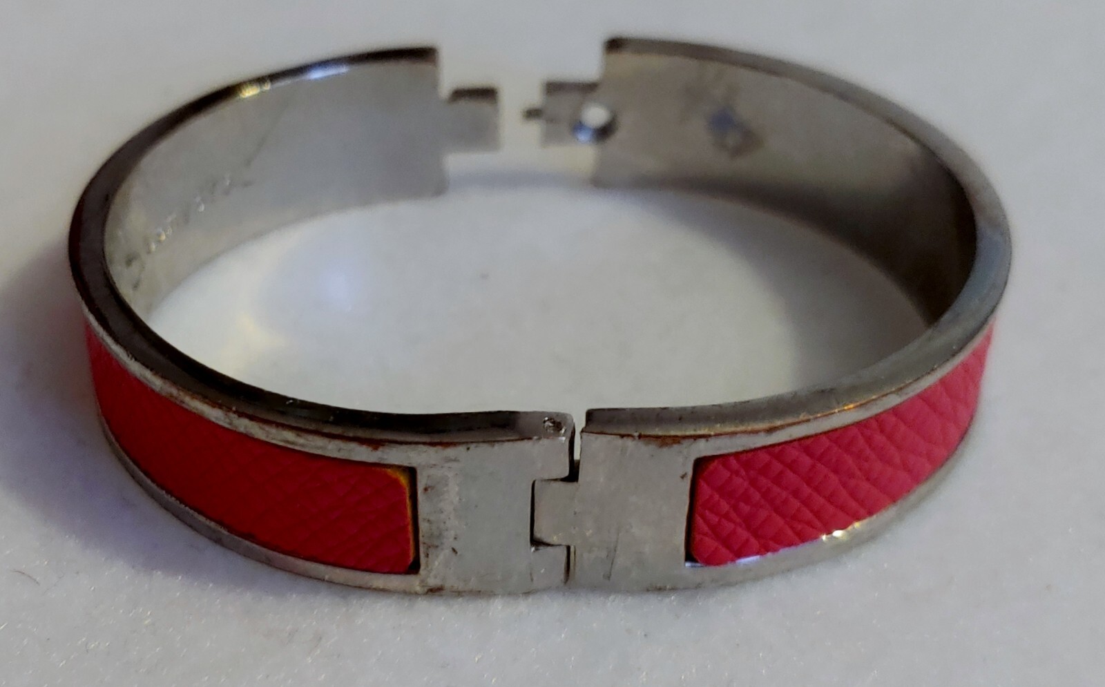 Hinged – Bangle Bracelet – Repair ( STAMPED zmy6750 ) as seen in pictures