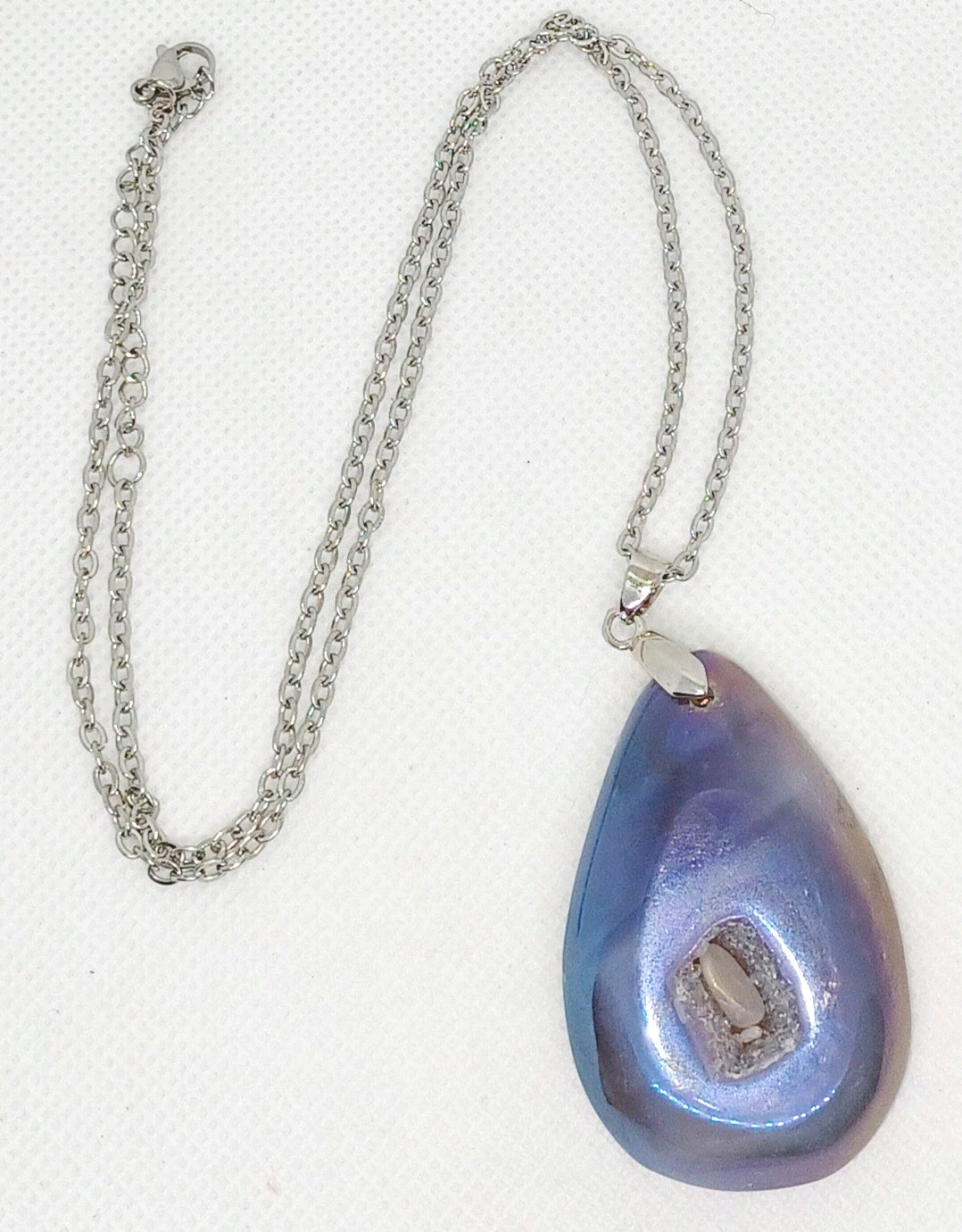 White & Purple Drusy Quartz Pendant (25g) With 20″ Stainless Steel Necklace NEW