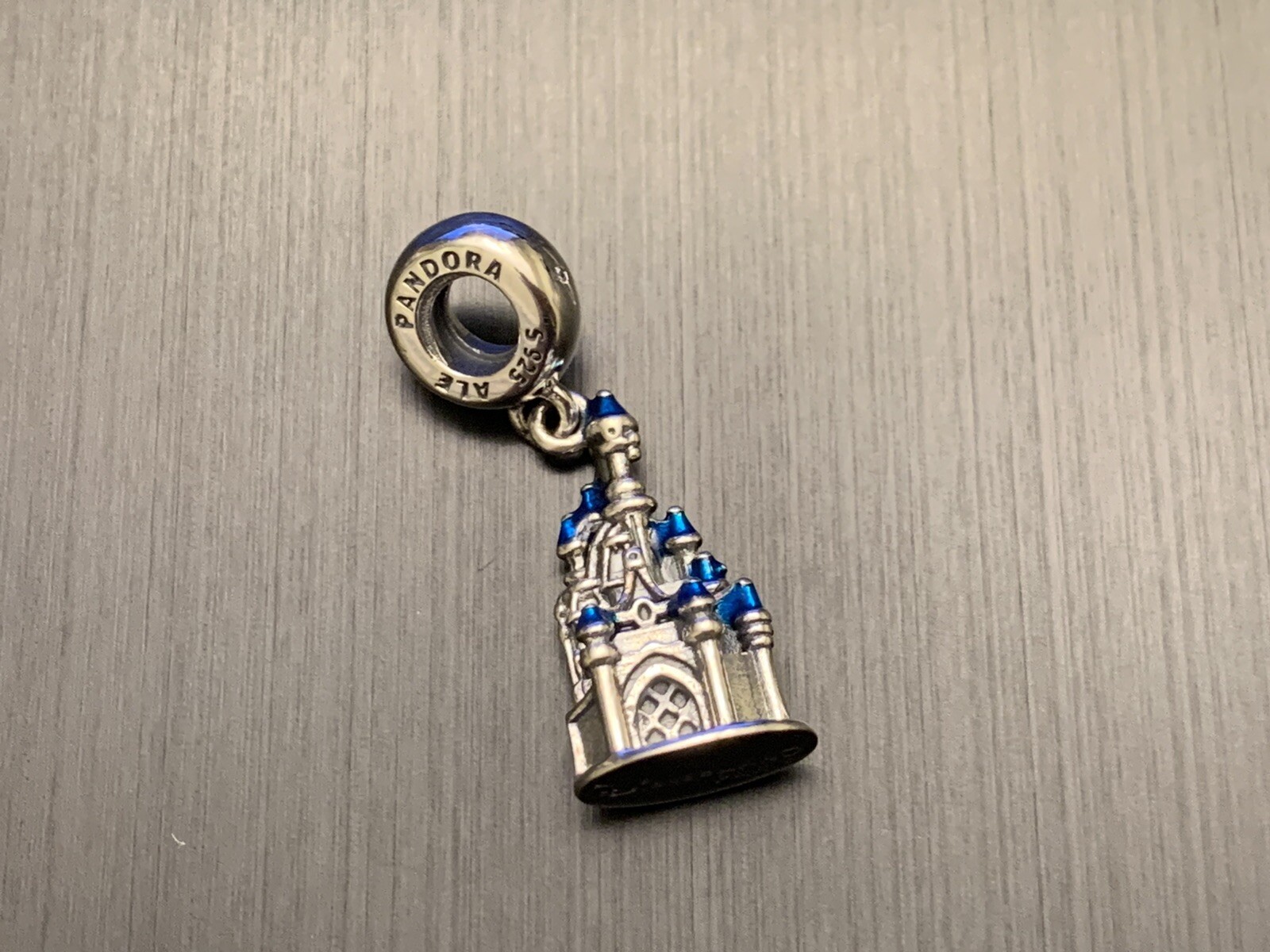 Genuine Pandora Silver S925 Disneyland Paris Cinderella Castle Dangle Charm