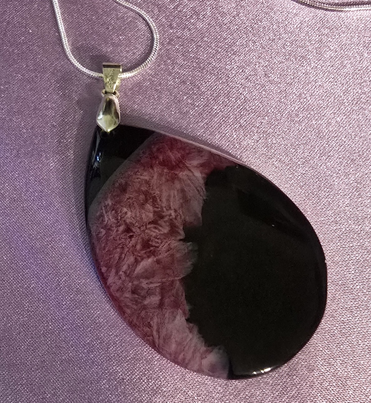 Sterling Silver Snake Necklace 20″ w/Black & Pink Druzzy Geode Agate Pendant