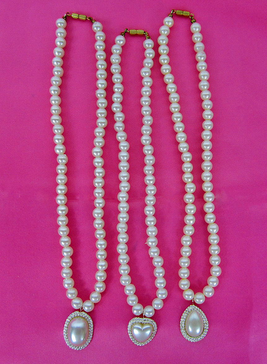 WHOLESALE LOT OF 3,6,12—HEART,OVAL,TEAR SHAPE PEARL PANDANTS NECKLACES, 16.5″