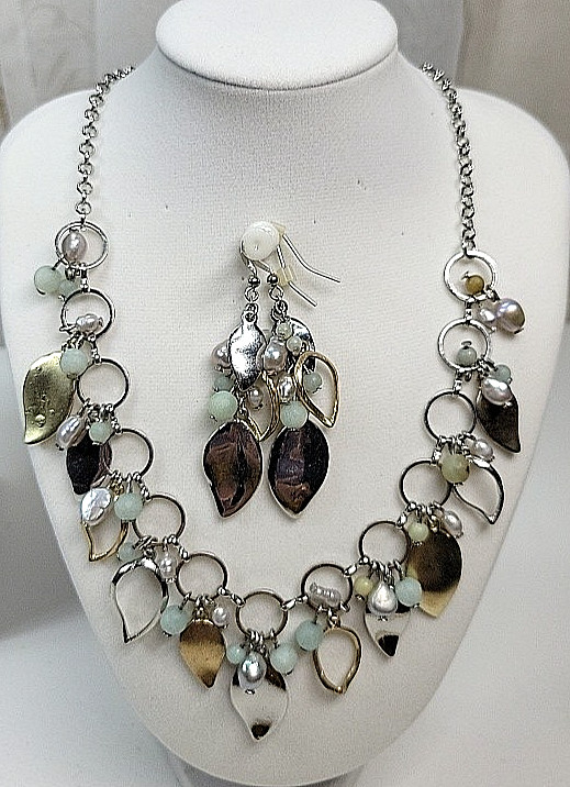 WHBK Multi-Charm Leaf Drop 18″ Necklace Reversible & Matching 2″Earrings.
