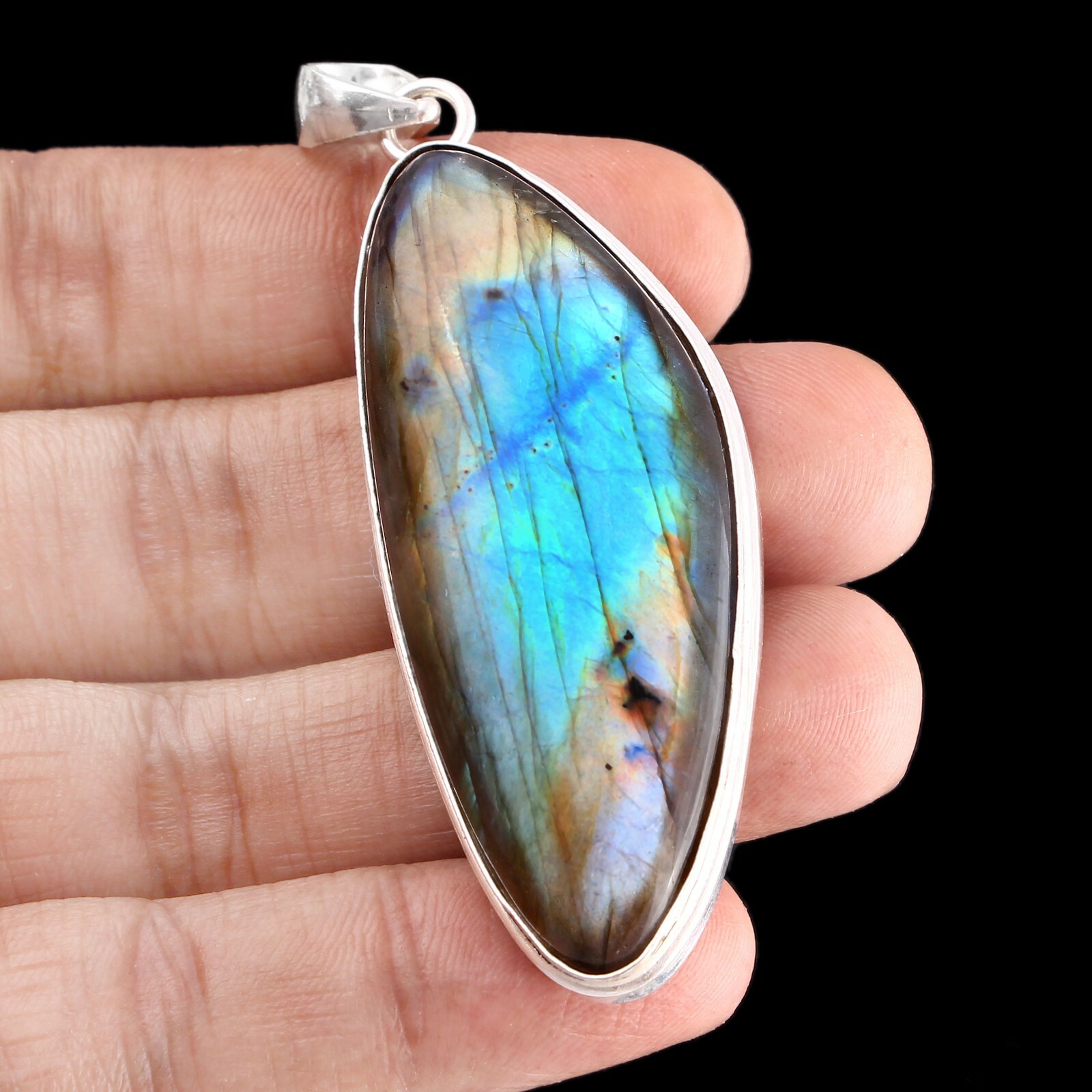 Labradorite Handmade Pendant Ethnic Fashion Jewelry Collection XG-700