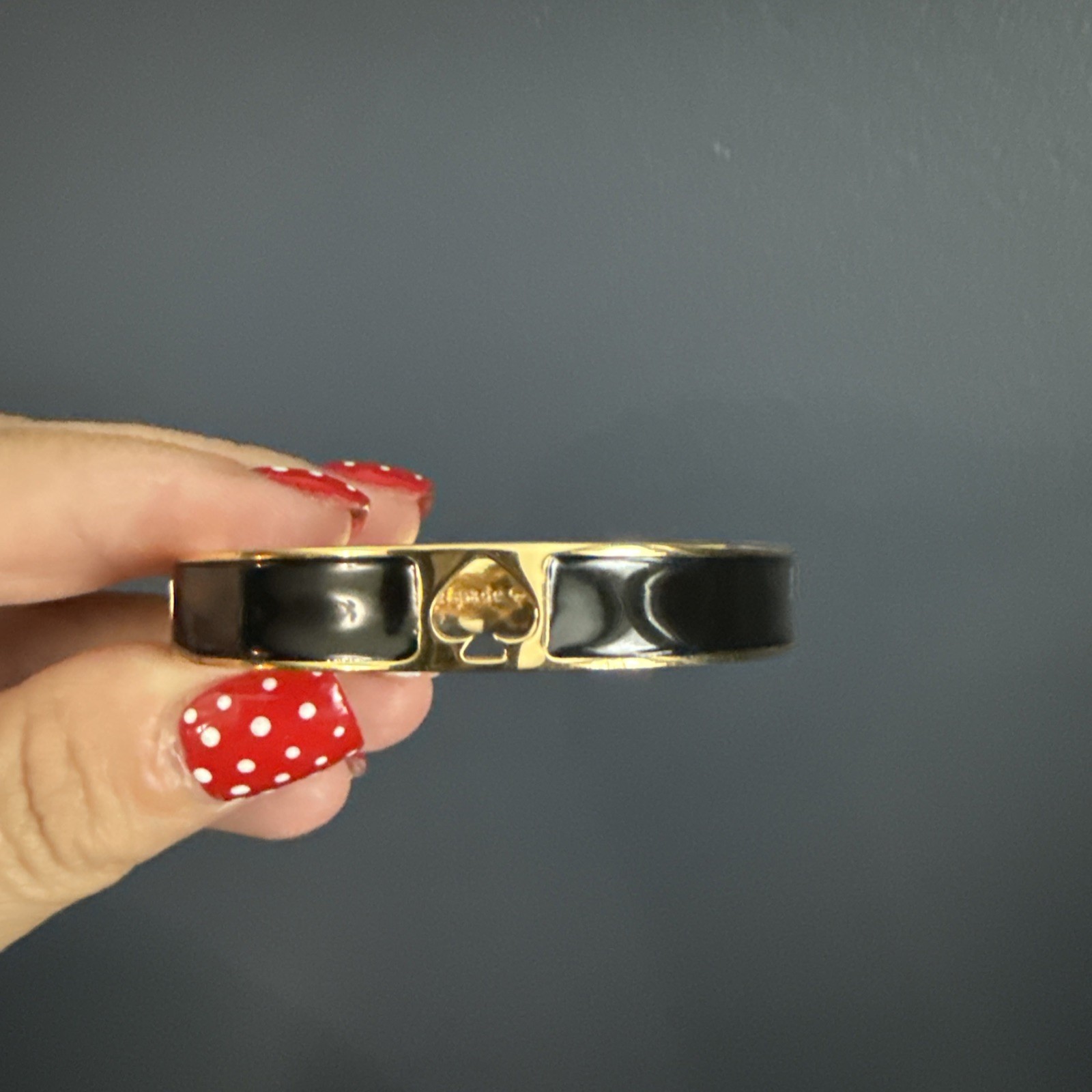 Kate Spade “Hole Punch Spade” Black Enamel Bangle – Gold Tone – NWT