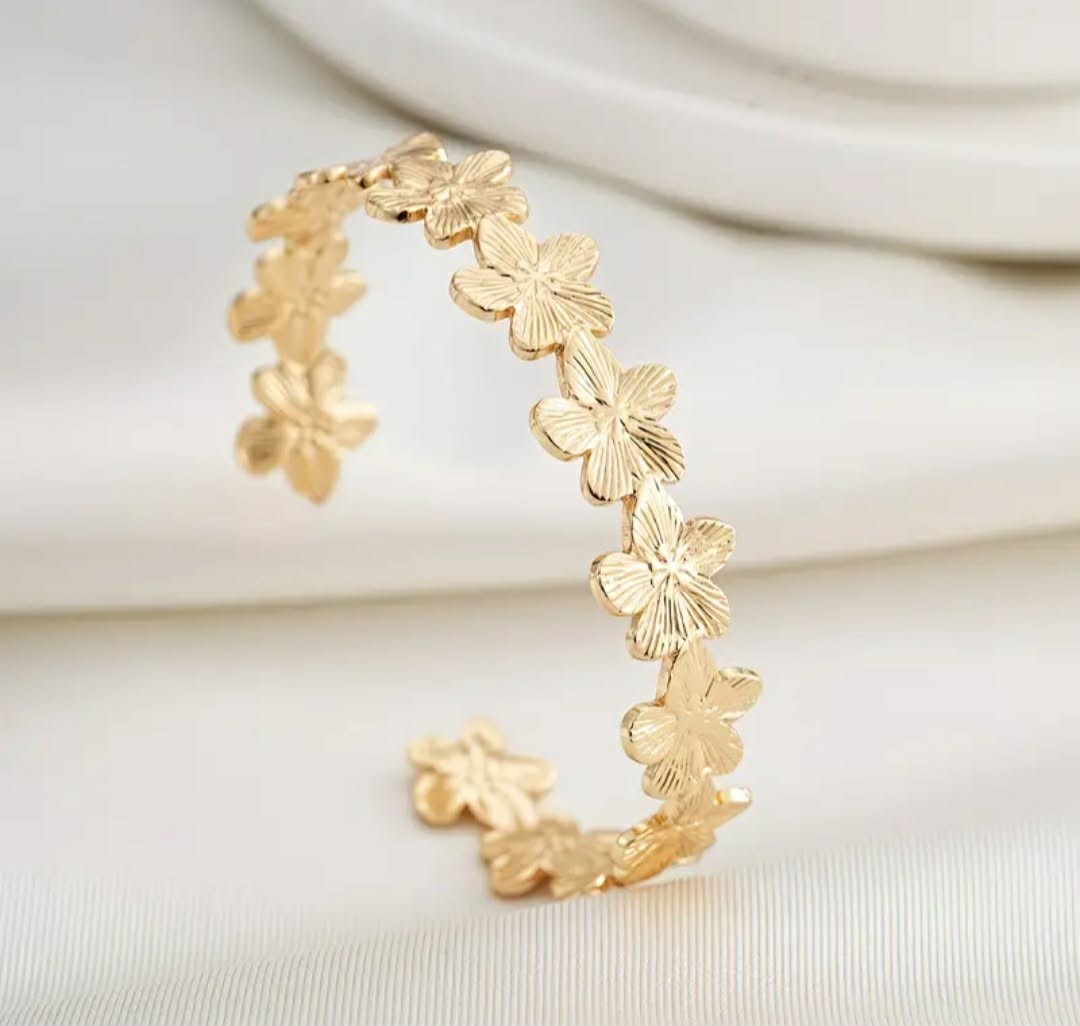Gold Tone Floral Cuff Bracelet Open Adjustable Bangle Wrist Jewelry