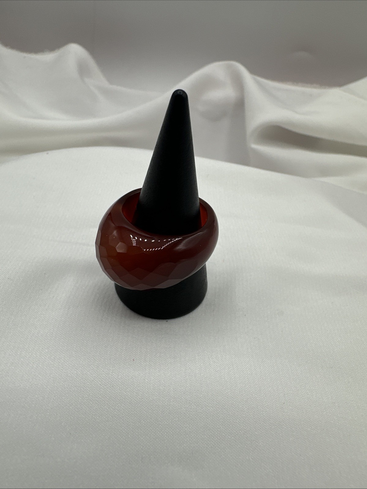 ‘90 NWOT Carved Faceted Red Agate Carnelian Ring. Sz 9.5. See pics.