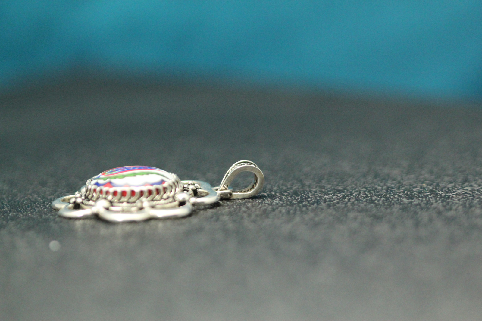 925 Sterling Silver Round Painted Stone Pendant 11.3 Grams (PEN9372)