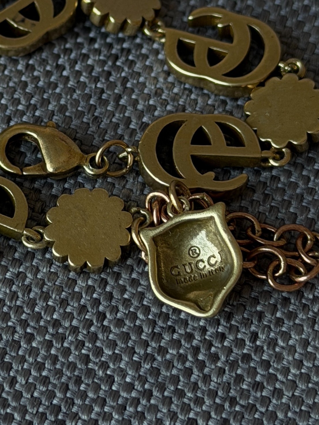 Gucci Gold Tone GG Double G Floral Bracelet Adjustable Chain Charm Luxury