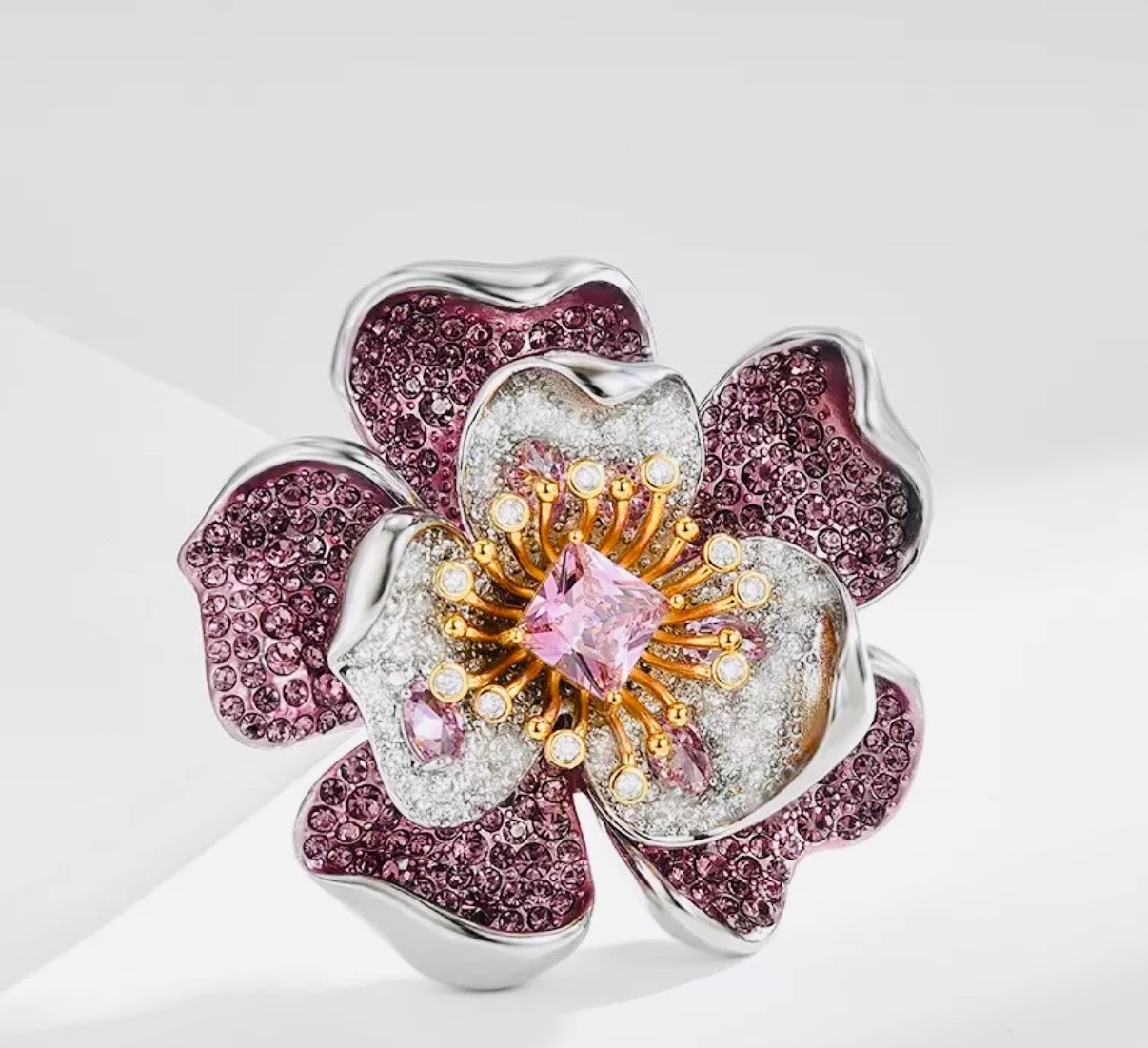 Exquisite Luxury Flower Brooch – Elegant Costume Jewelry Gift with Gift Box
