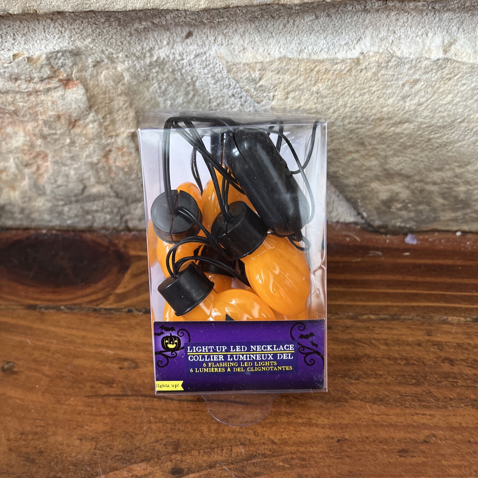 Halloween Pumpkin LED Light Up Necklace 6 Flashing LED Lights