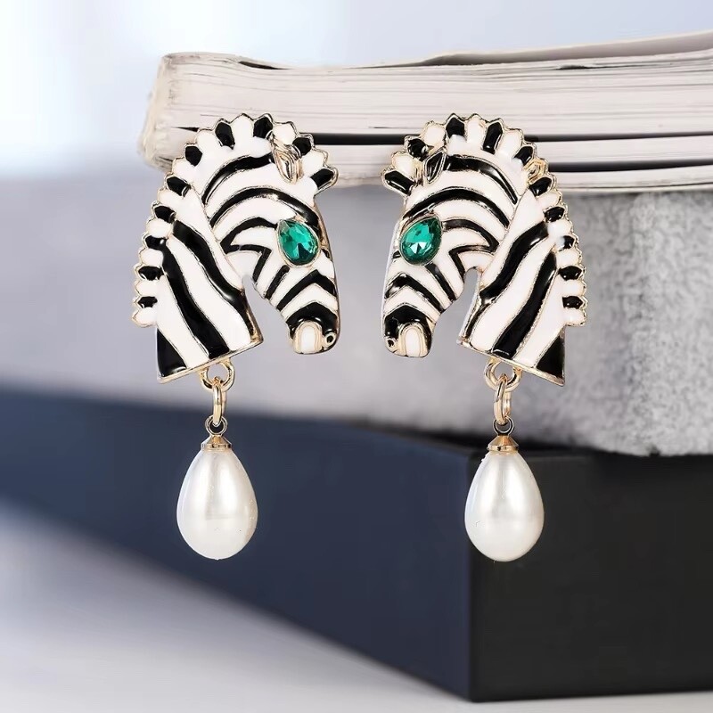 Zebra Head Shape Drop Earrings for Women | Fashion Pearl Animal Earrin