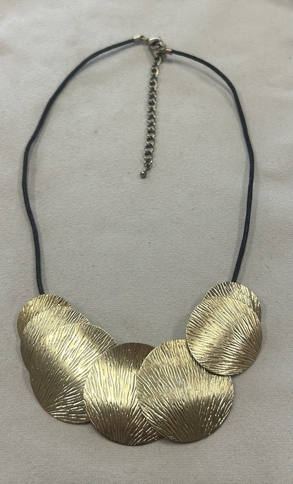 Gold Tone Circle Choker Necklace 14 Inch