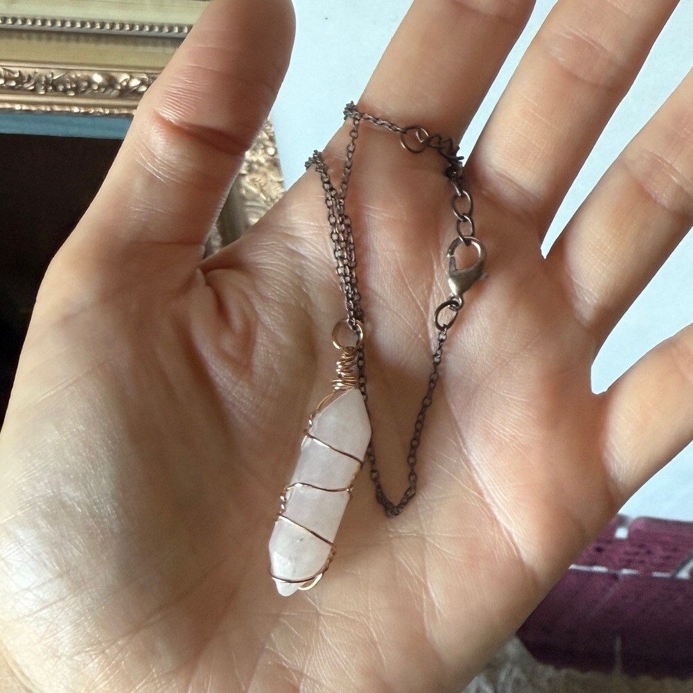 Man made Quartz stone White Stone Pendant charm Necklace on chain